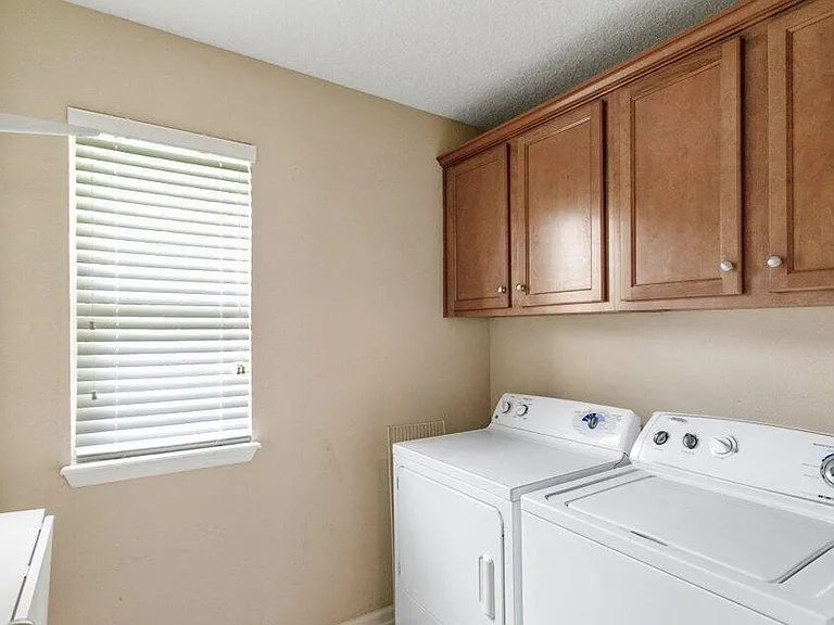 894 Quiet Stone Ln — Photo 29