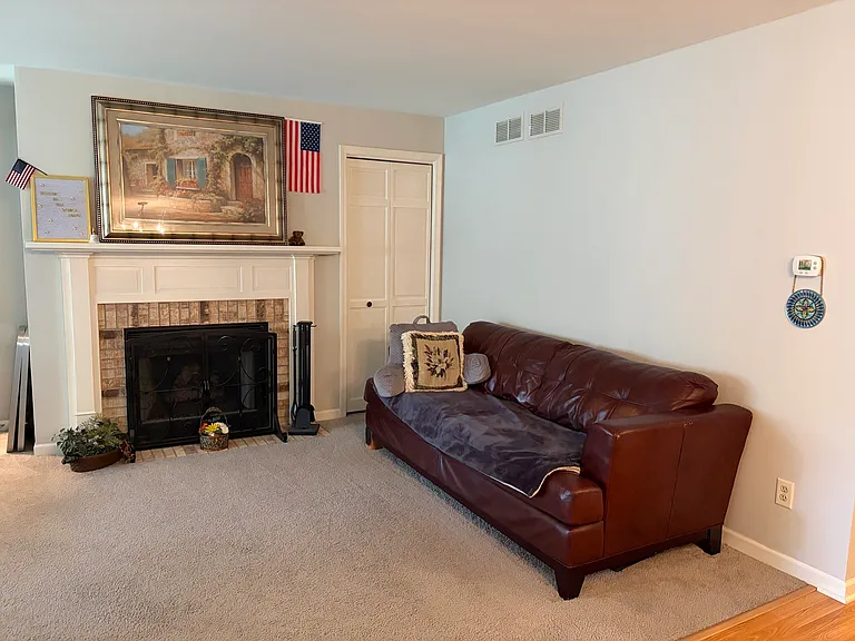318 Dunham Place Cmns #318 — Photo 4