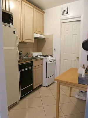 Rented by Raz Realty | media 26