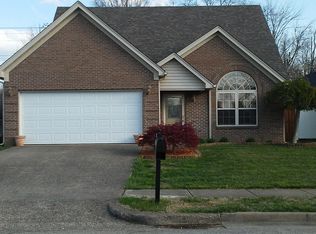 2403 Roland Dr, Sellersburg, IN 47172