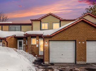 1634 Cheevers Cres, Ottawa, ON K4A 2J5