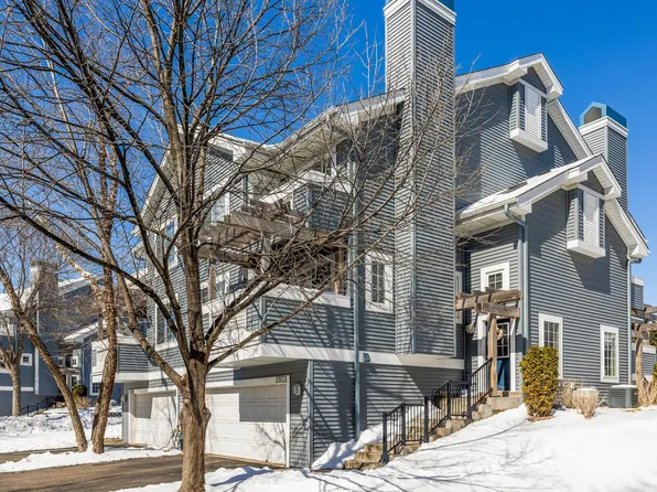 15635 24th Ave N Unit A, Plymouth, MN 55447