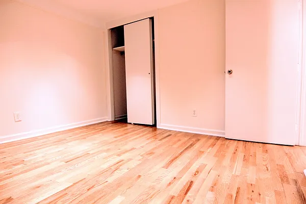 Rented by Voro, LLC | media 33