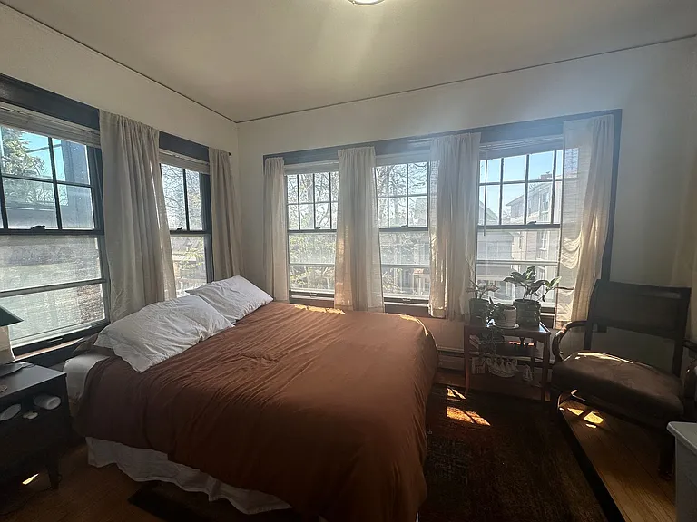 205-207 S Henry St — Photo 30