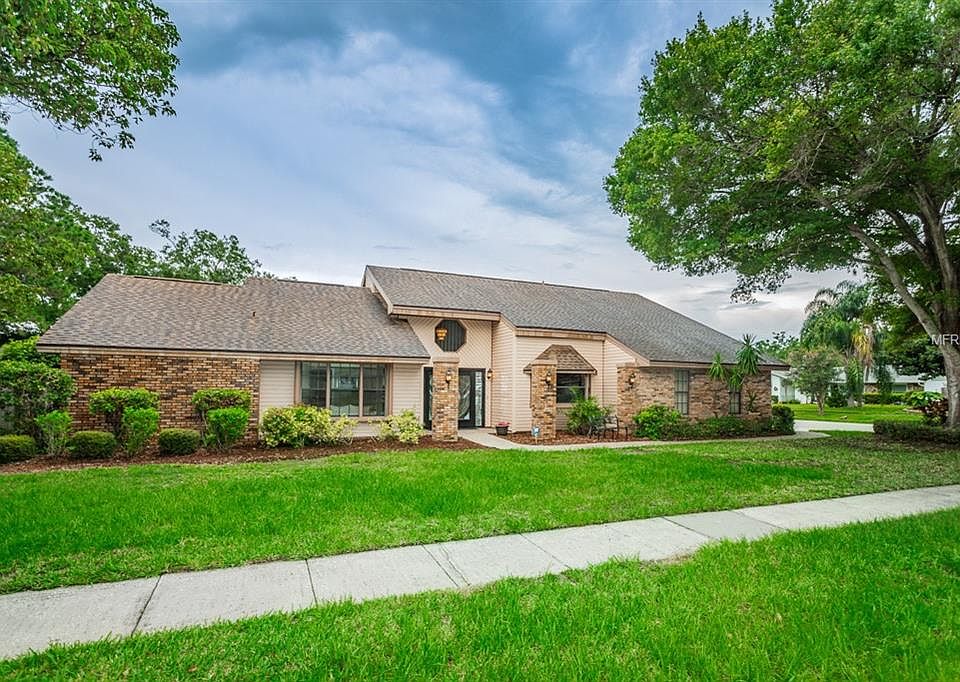 1st image of 2609 Fallsrock Dr