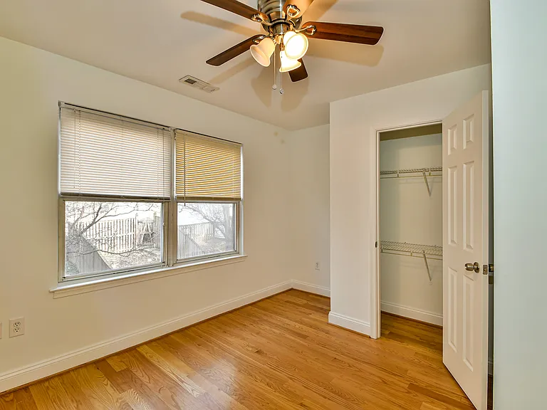 1319 Belmont St NW — Photo 13