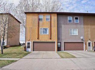 313 6th St NW, West Fargo, ND 58078