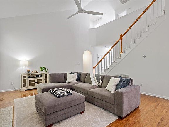 5th image of 108 Milley Brook Ct