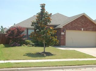 2416 Clairborne Dr, Fort Worth, TX 76177