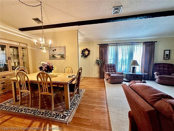 4th image of 2211 Pasco Dr