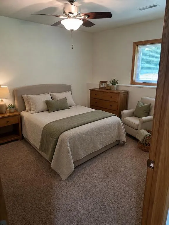 521 S Cherry Lane — Photo 3