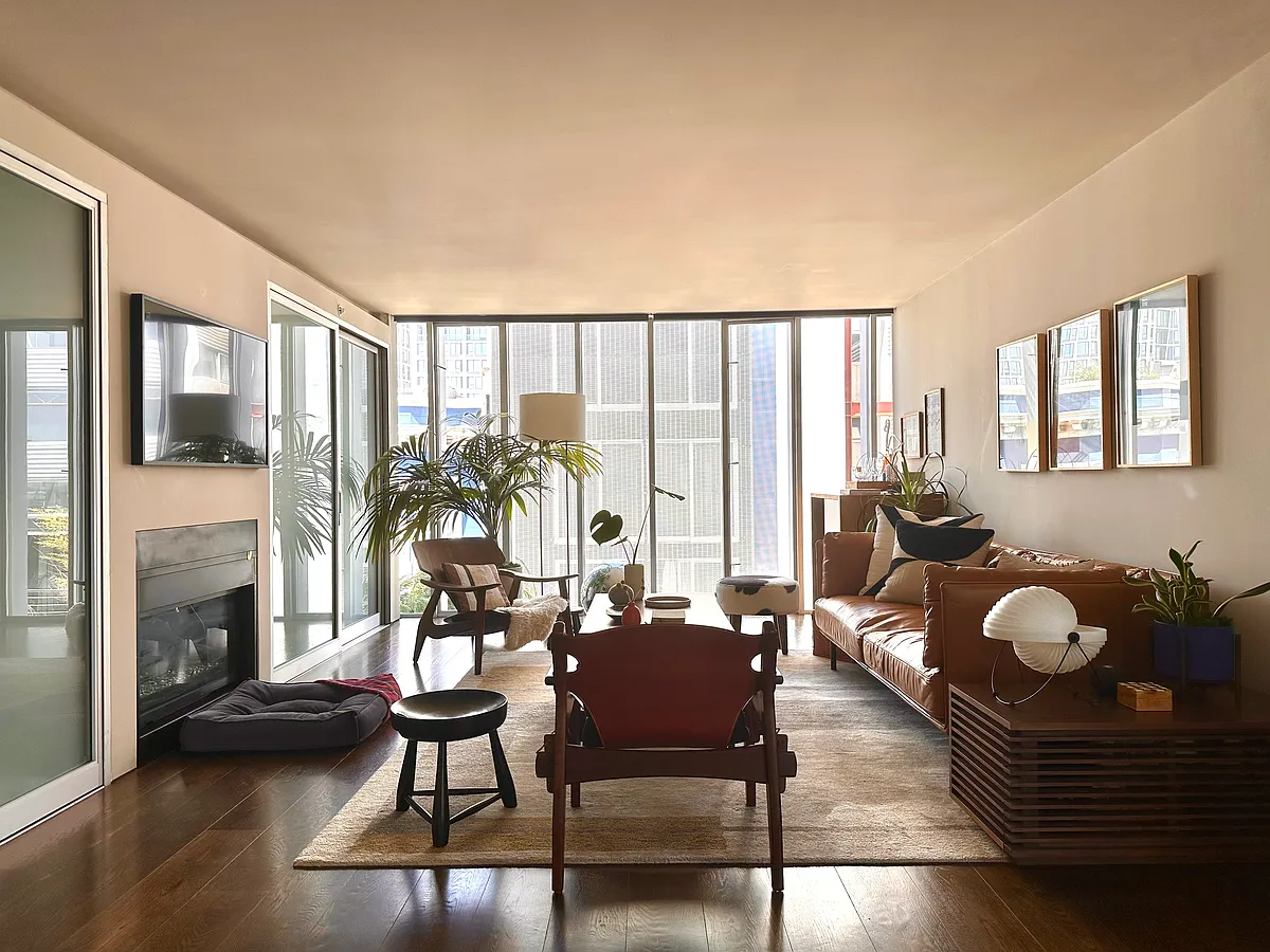Building Photo - 1029 Natoma St #2