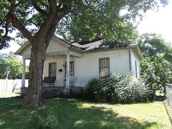 2nd image of 1212 Lodge Ave