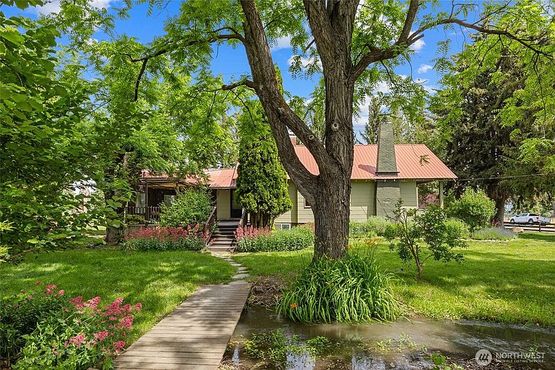 2nd image of 3481 Brown Road