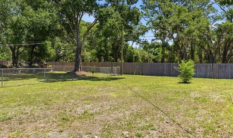 73 Saint Lucie Ave — Photo 13
