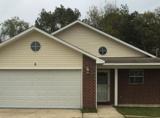 5 Stowe Rd, Mary Esther, FL 32569