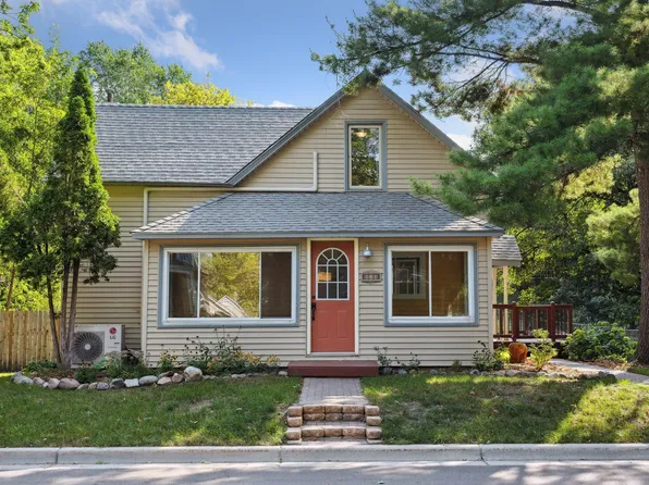420 2nd St N, Delano, MN 55328