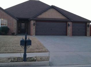 5702 S 67th St, Cave Springs, AR 72718