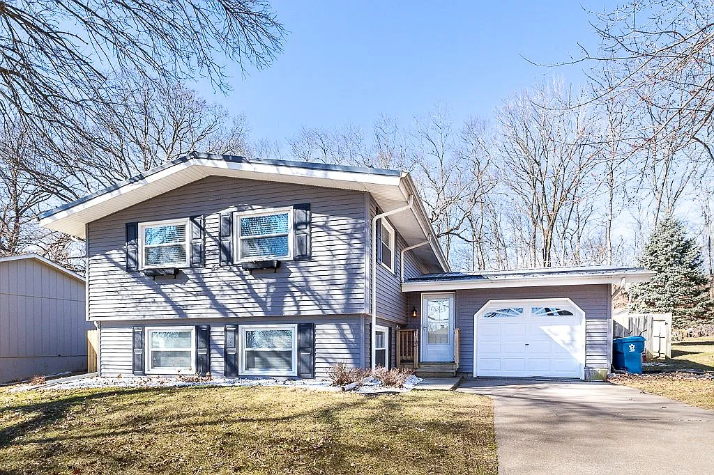 514 Walnut Ct photo 1