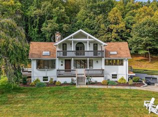 602 Oscawana Lake Rd, Putnam Valley, NY 10579