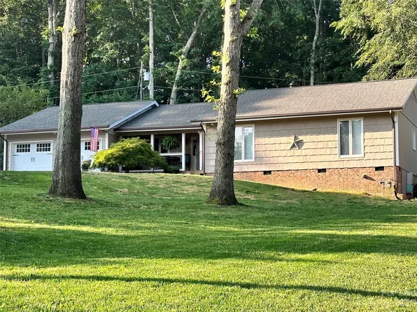 13 Heritage Ln, Shelby, NC 28150