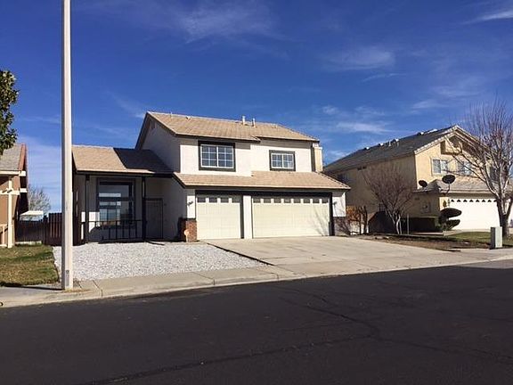 5th image of 15615 Fairbanks Dr