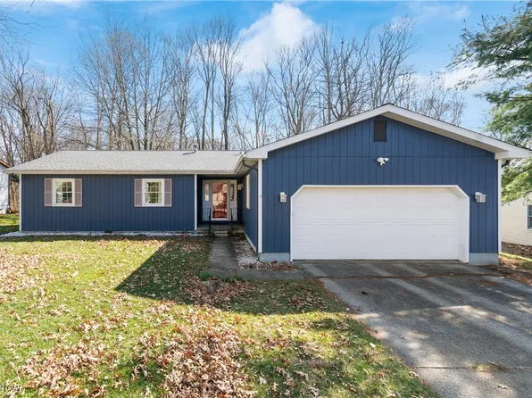 321 Great Oaks Trl, Wadsworth, OH 44281