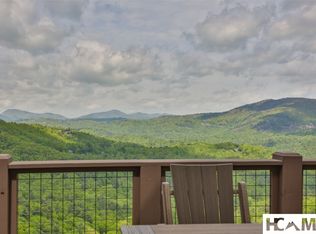 494 E Ridge Road, Cashiers, NC 28717
