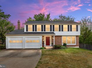 5486 Braddock Ridge Dr, Centreville, VA 20120