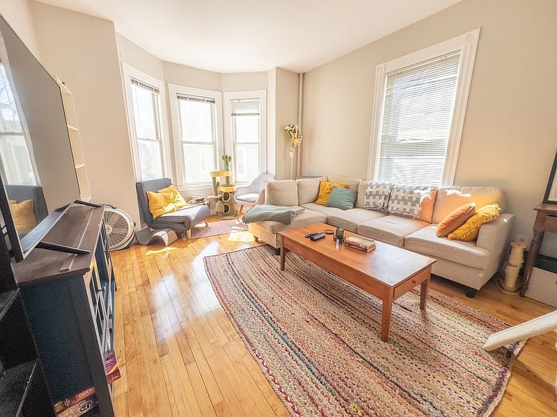 1st image of 35 1/2 Essex St #2