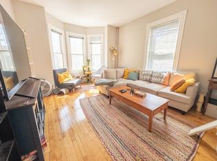 35 1/2 Essex St #2, Cambridge, MA 02139