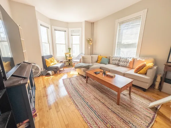 35 1/2 Essex St #2, Cambridge, MA 02139