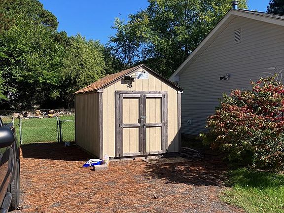 3rd image of 209 Olive Branch Rd