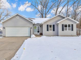 10449 Charles St, Osceola, IN 46561