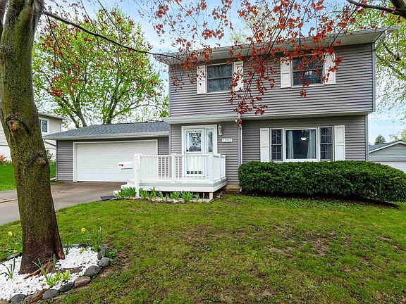 2nd image of 1863 Providence Dr