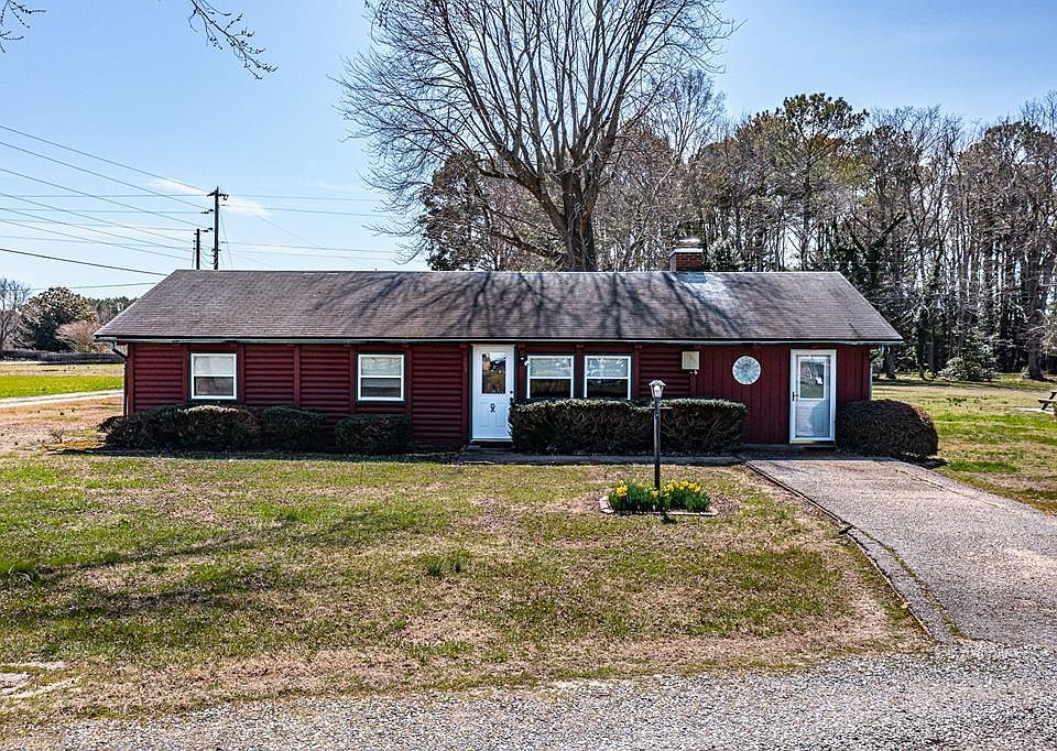 1st image of 305 Colieville Ln