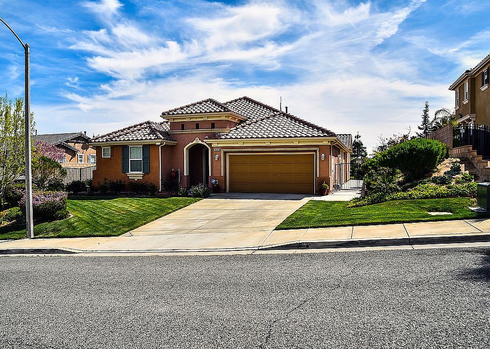 2nd image of 38580 Lion Way