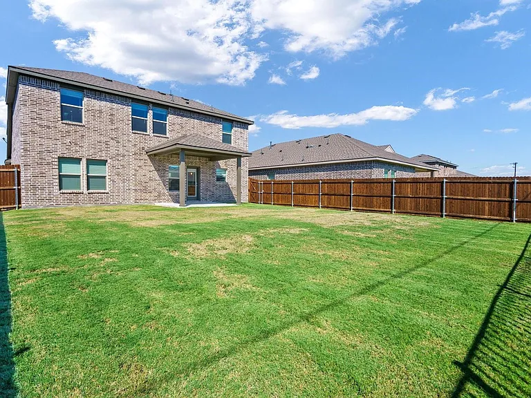 2608 Ontario Dr — Photo 24