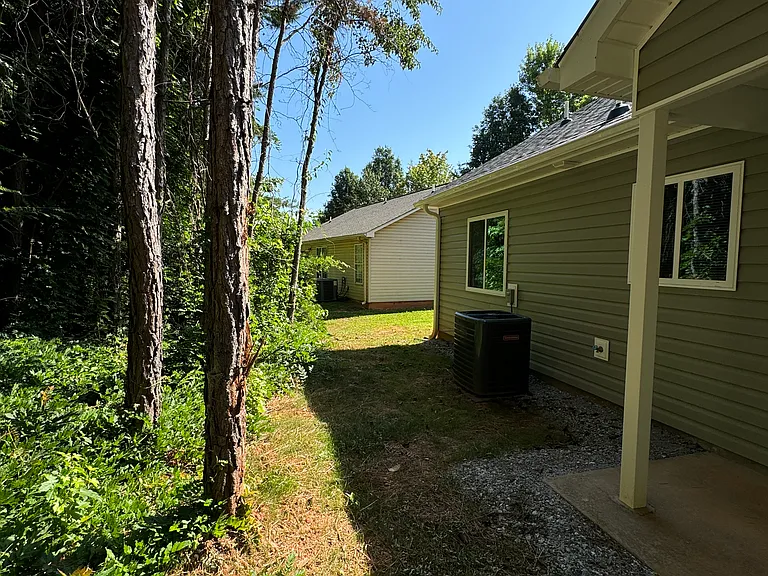 1904 Tamara Way #A — Photo 13