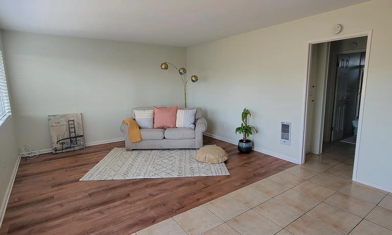 2 bed, 1000 sqft, $1,925 — Photo 1