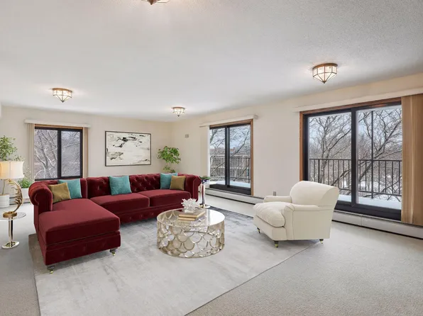 7220 York Ave S APT 426, Edina, MN 55435