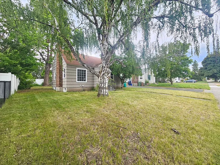 2704 W Garland Ave — Photo 4