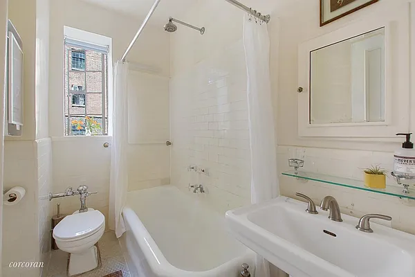 Sold by Corcoran | media 6