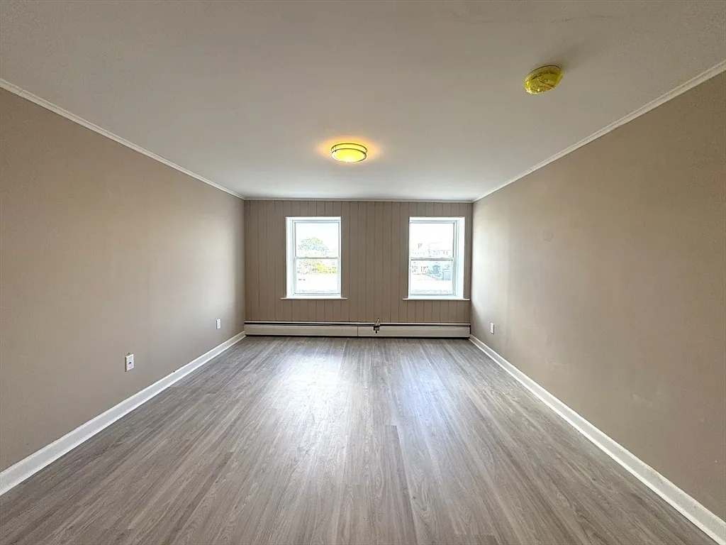 1 bed, 1.0 bath, 699 sqft, $1,800 — Photo 3