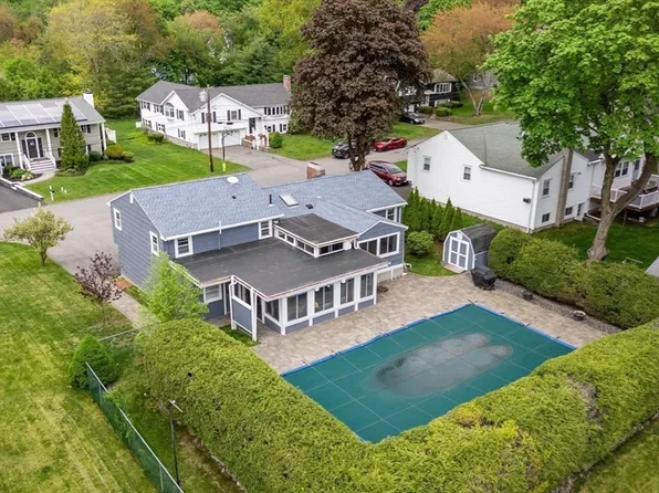 50 Thompson St, Dedham, MA 02026