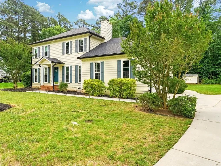 109 Bowfin Bay — Photo 40