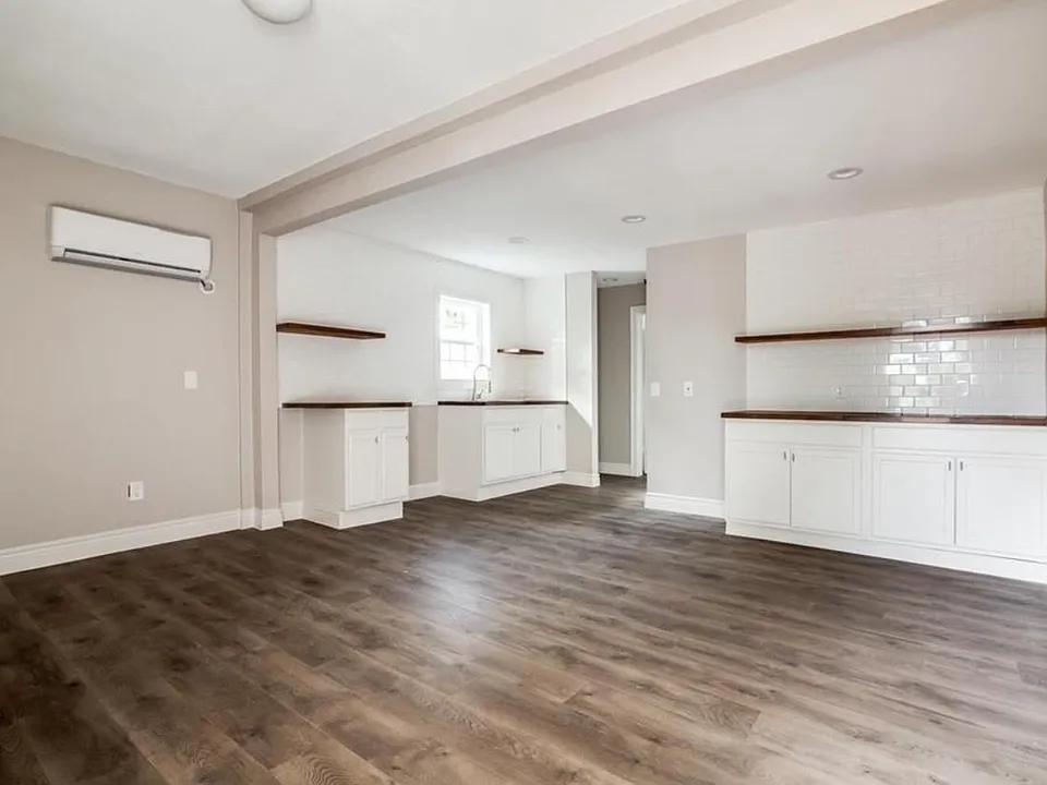 7135 Avenue C #3