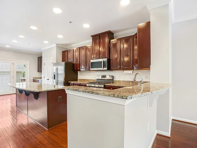 22764 Autumn Breeze Ave — Photo 12