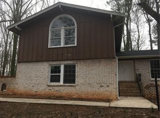 957 Rowland Rd, Stone Mountain, GA 30083