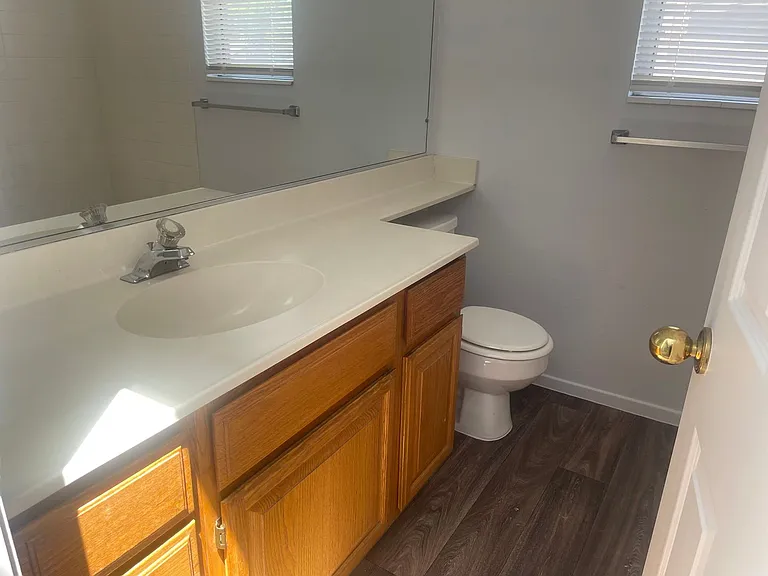 6061 Stonecreek Dr — Photo 17
